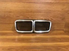 1964863 Bmw 1988-1994 E32 750 750il V12 735 740 Front Bumper Hood Grill Grille Oem 3