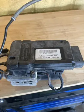 Yl3v-2c346-ab Ford 1999-2004 F-150 Svt Lightning Abs Control Module Oem Kelsey