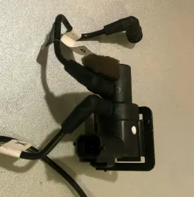 12590392 General Motors By Passenger Valve Solenoid With Hoses Fits 2006-09 Xlr Sts-v