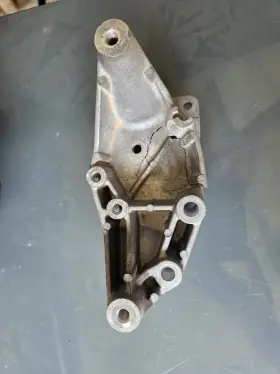 12663102 Gm Lt4 Supercharger Tensioner Bracket Oem Gm#