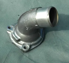 Ncc2245bc Jaguar 1997-2003 Xjr Xkr Supercharger Water Rail Thermostat Housing